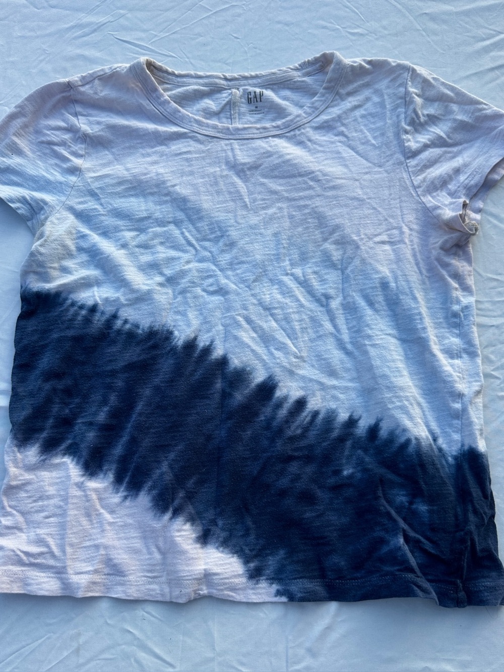 GAP Women’s Medium Blue White Tie Dye Casual Short Sleeve T-Shirt